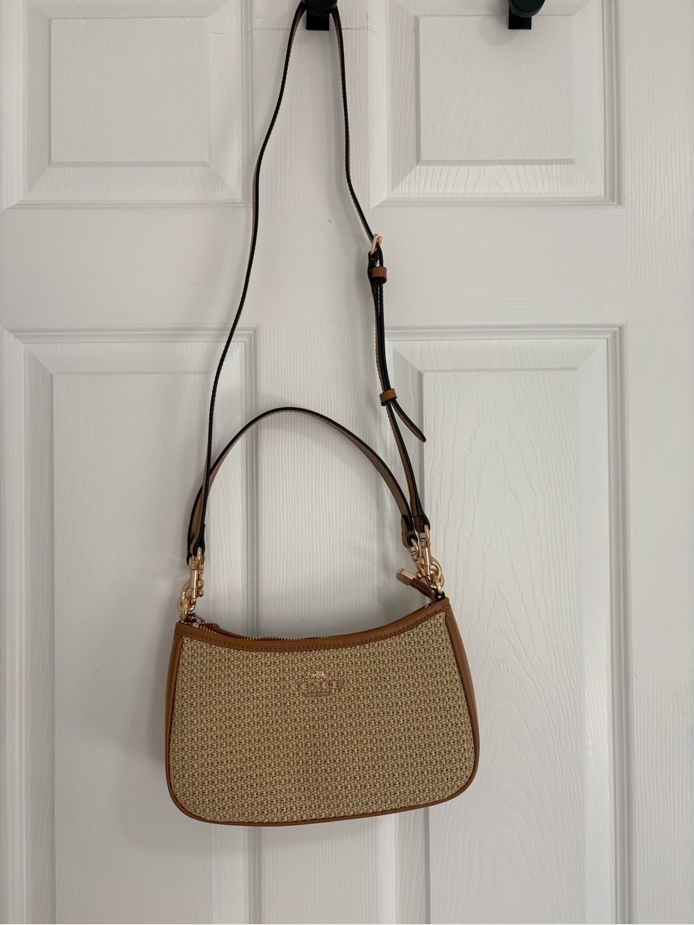 COACH Teri Straw Shoulder Bag - Picture 2 of 5